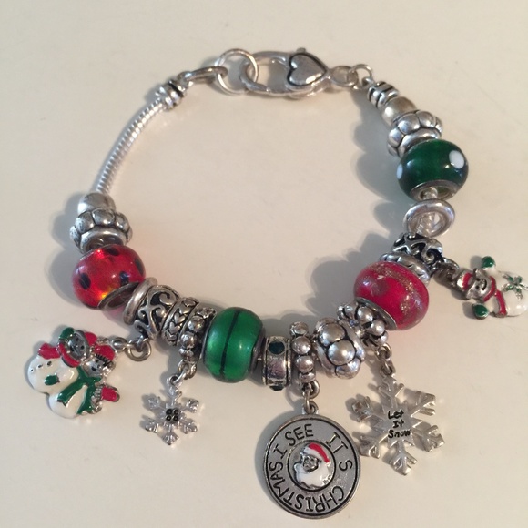 Christmas Charm Bracelet - Picture 1 of 1
